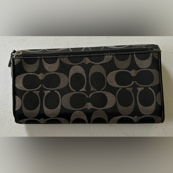 Coach Alexandra Signature Slim black and gray wallet. - Picture 2 of 9